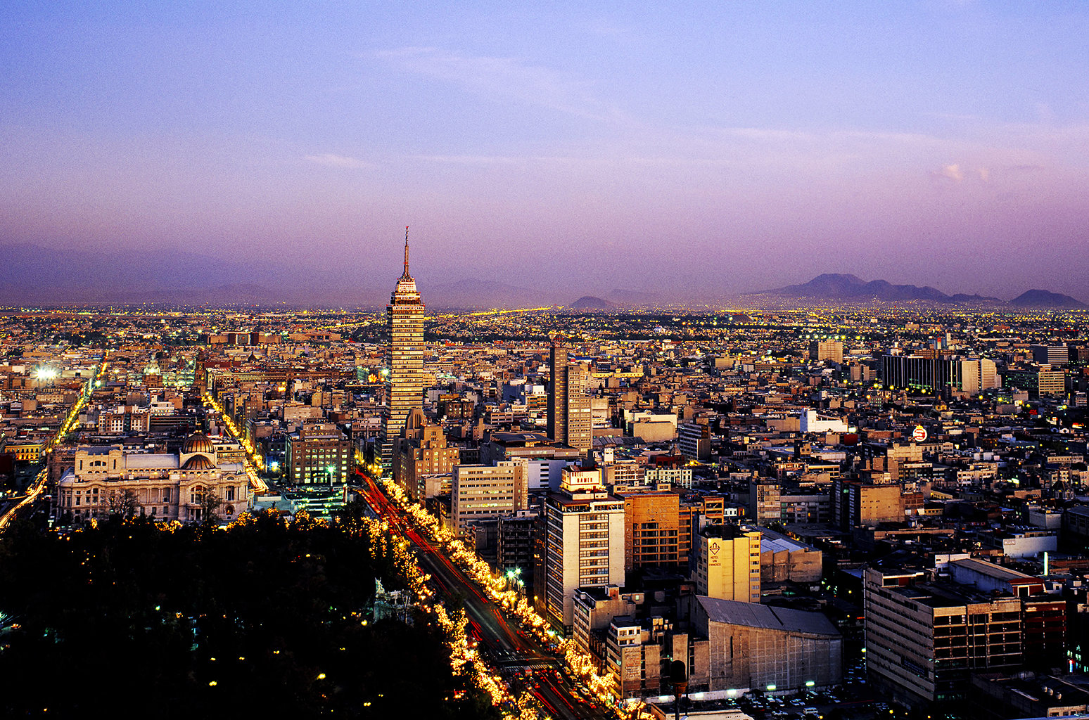 mexico-city-skyline-2017-billboard-1548
